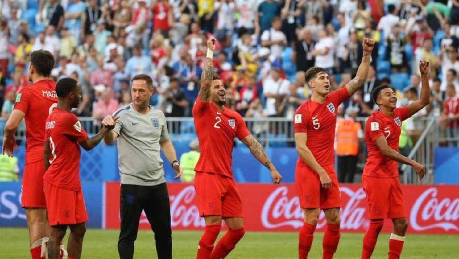 欧预赛精彩瞬间回顾,球迷沸腾欢呼的简单介绍 欧预赛精彩瞬间回顾,球迷沸腾欢呼的简单介绍