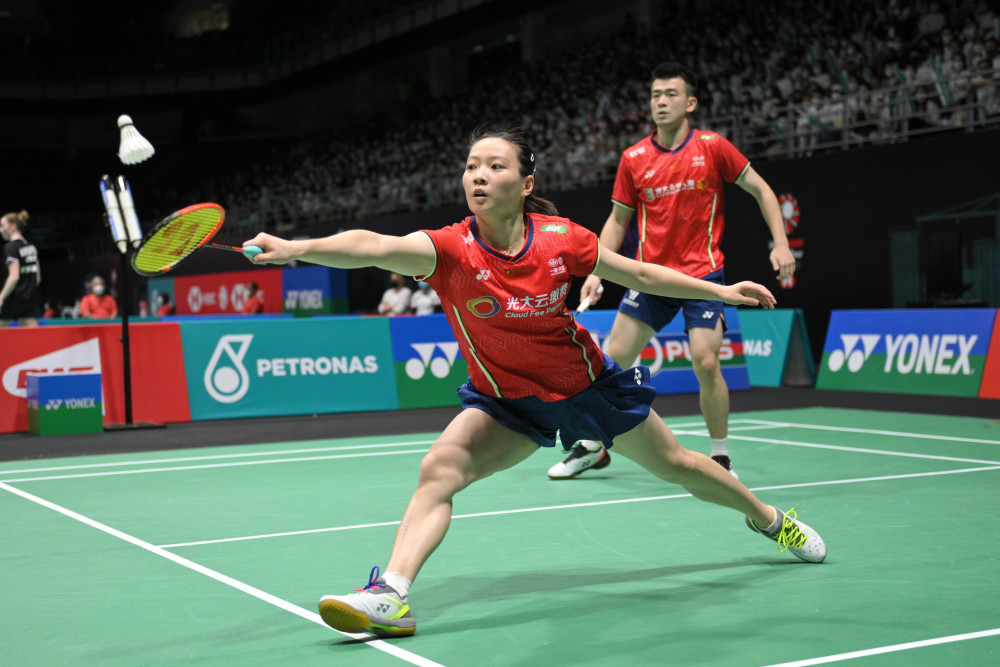 泰国队横扫法国队,黄鸭组合带队取胜 泰国队横扫法国队,黄鸭组合带队取胜