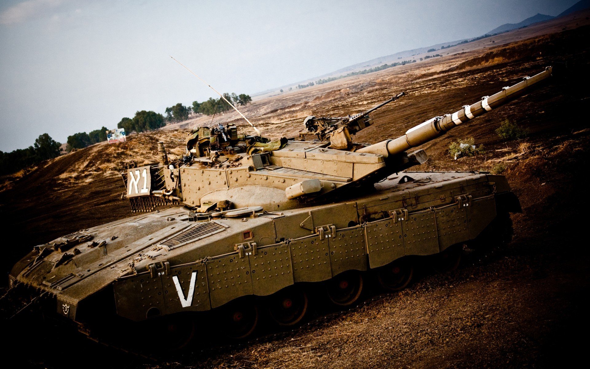 跨界绝杀,F1年度争冠之夜,伊布拉希莫维奇的奇谋致胜