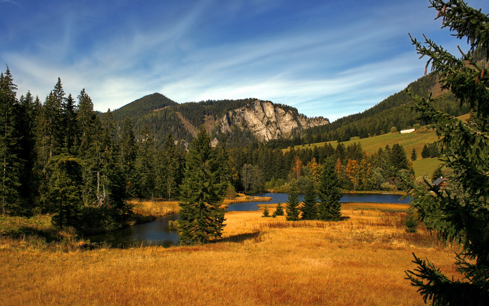 雷火电竞-亚洲风暴！皇马客场爆冷伊朗，新援坎特却成全场唯一亮点