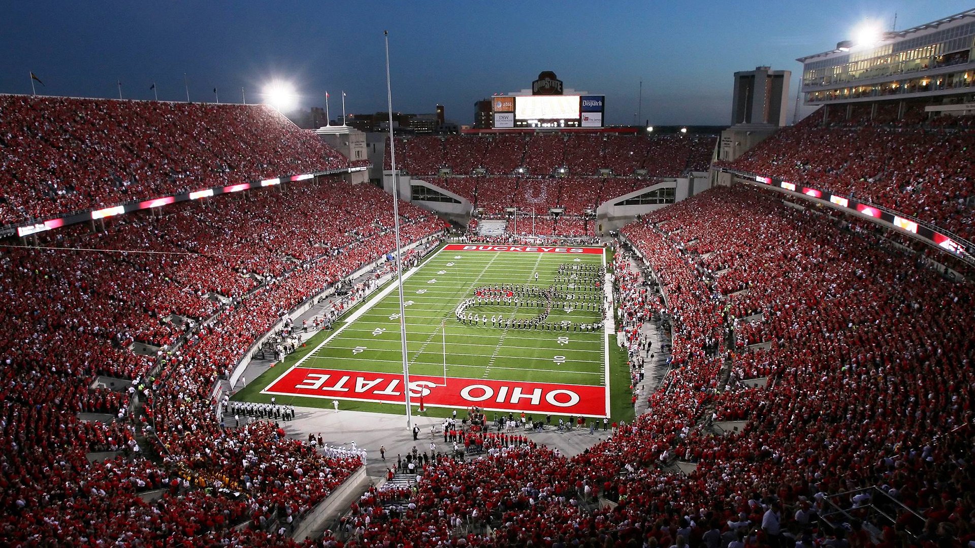 史诗级交叉时刻，当勇士的勇士之心碾过骑士铁骑，霍勒迪在欧冠之夜化身孤胆枪手