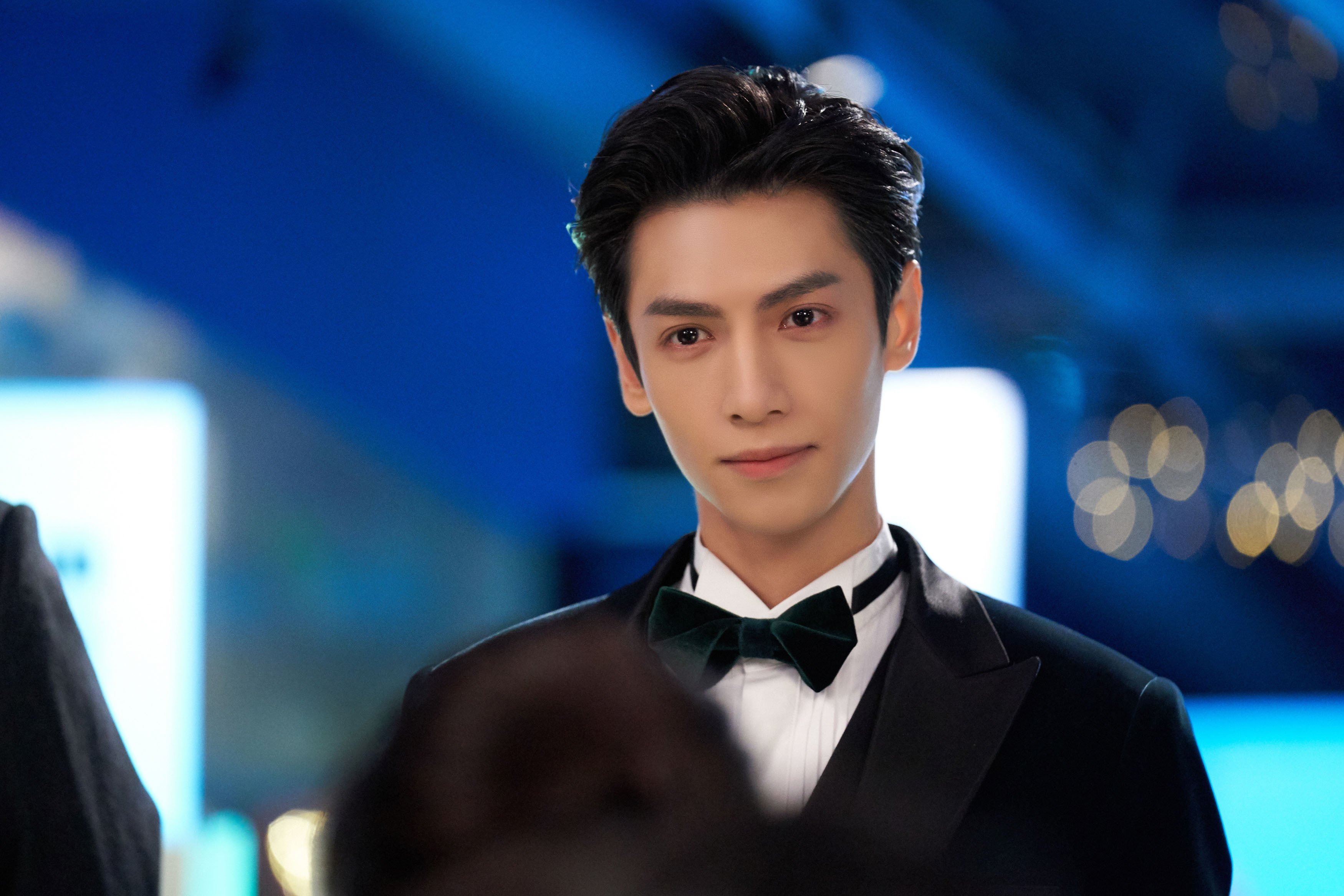 以下是为您构思的标题和文章